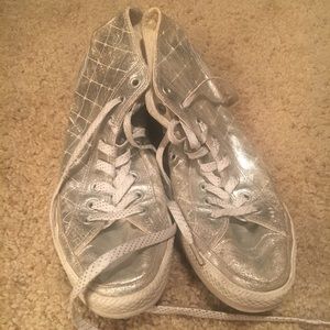 Men’s converse high top